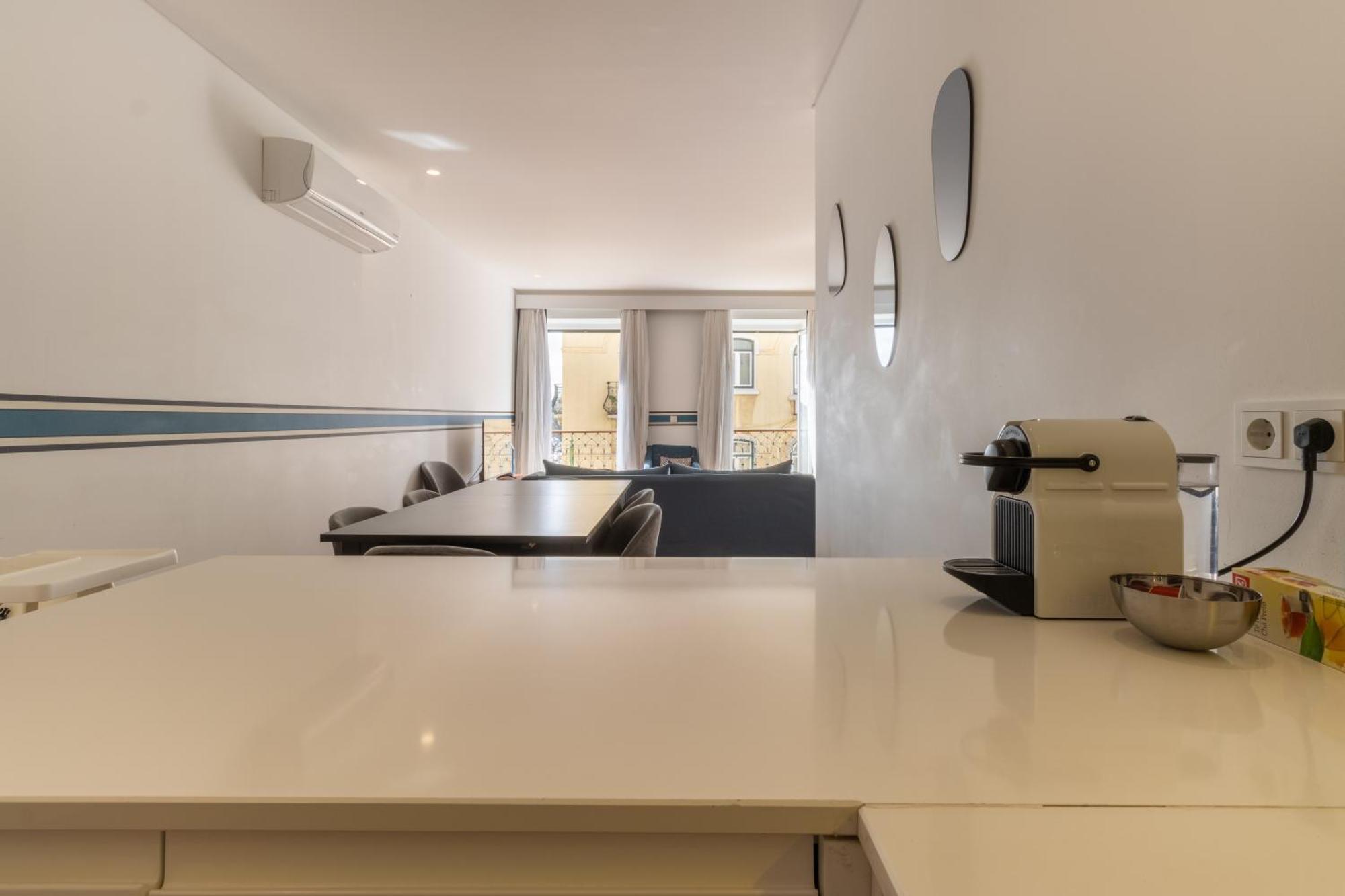 Modern 3Br, Terrace, Ac/Heating & Self Check-In Διαμέρισμα Lisboa Εξωτερικό φωτογραφία