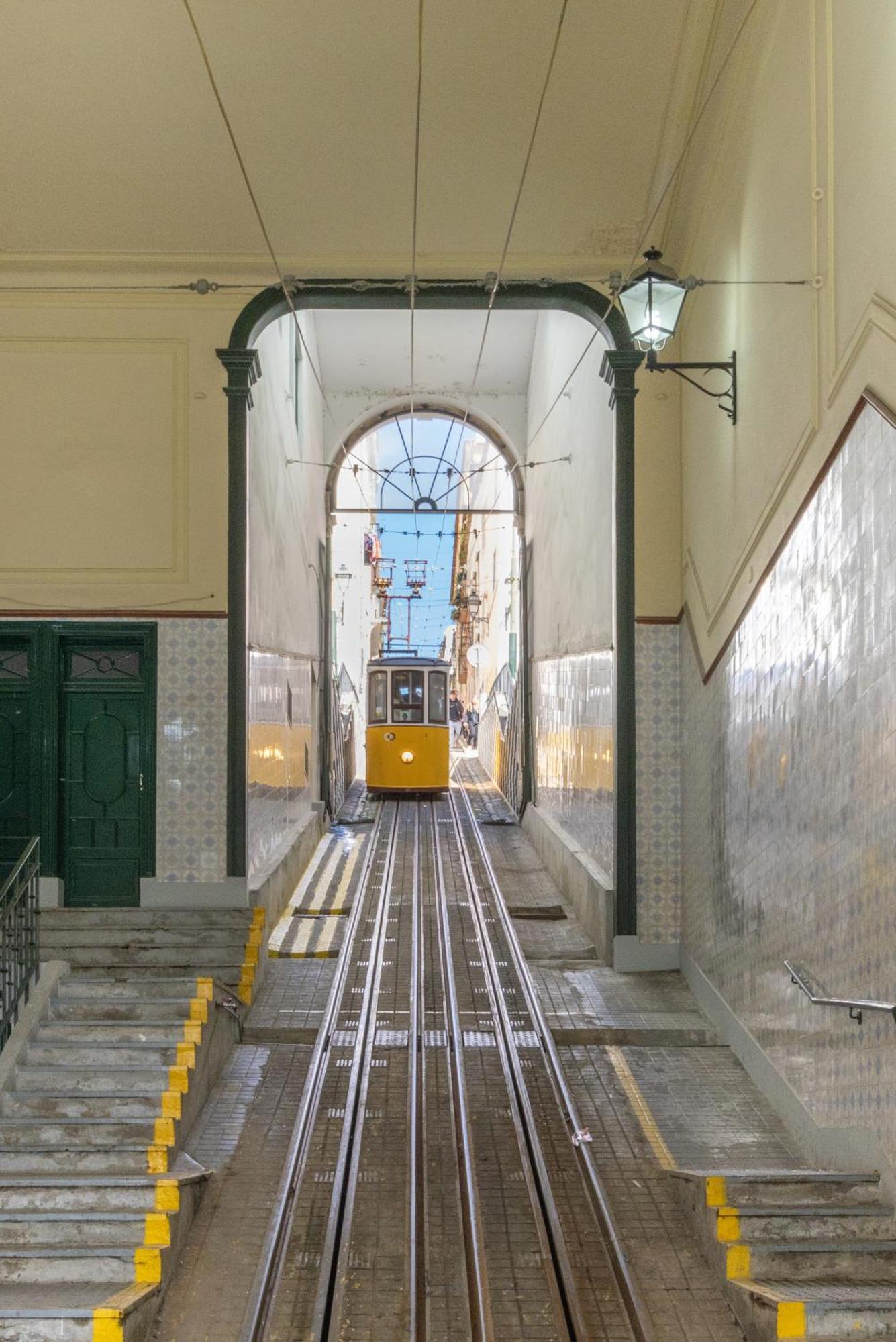 Modern 3Br, Terrace, Ac/Heating & Self Check-In Διαμέρισμα Lisboa Εξωτερικό φωτογραφία