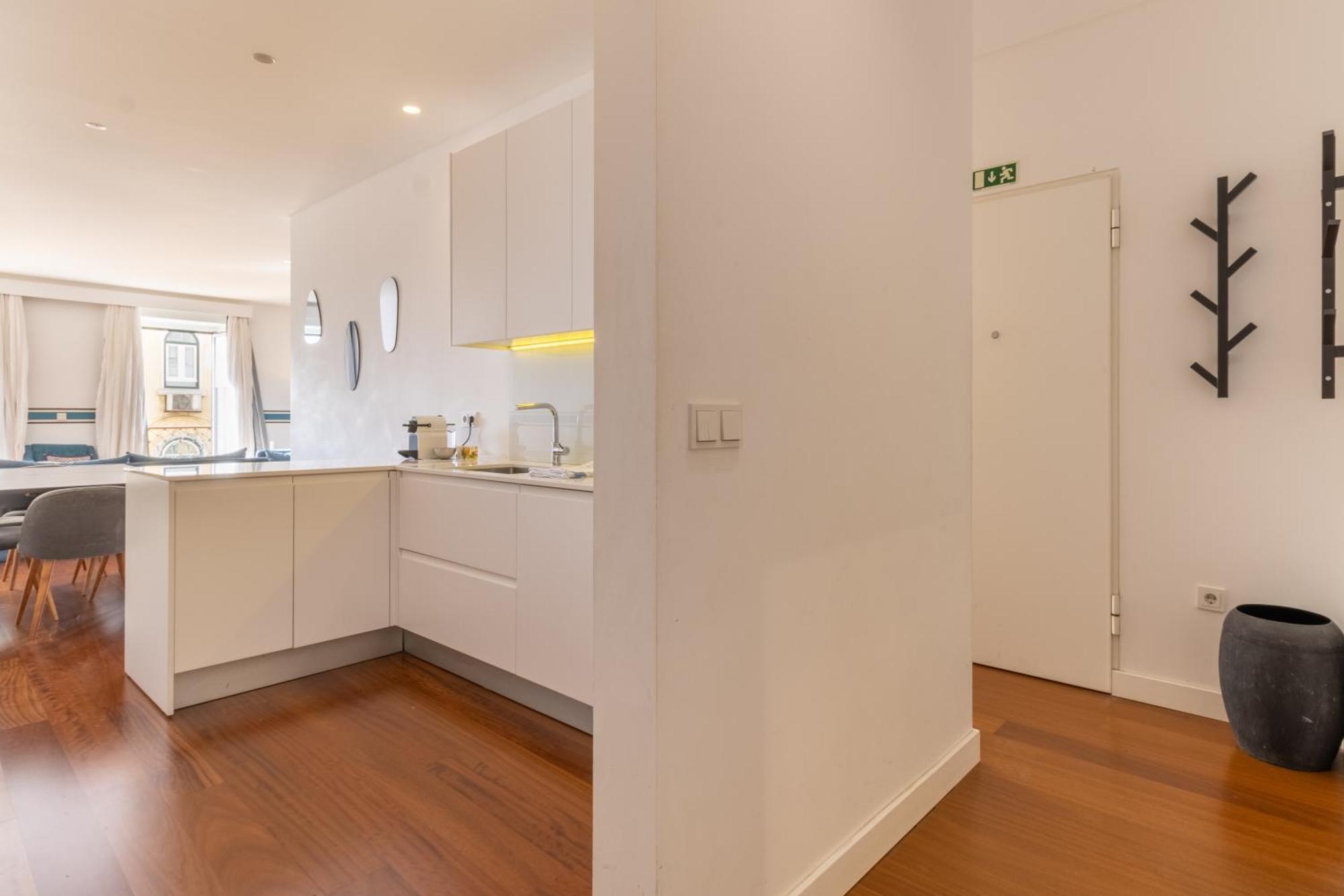 Modern 3Br, Terrace, Ac/Heating & Self Check-In Διαμέρισμα Lisboa Εξωτερικό φωτογραφία