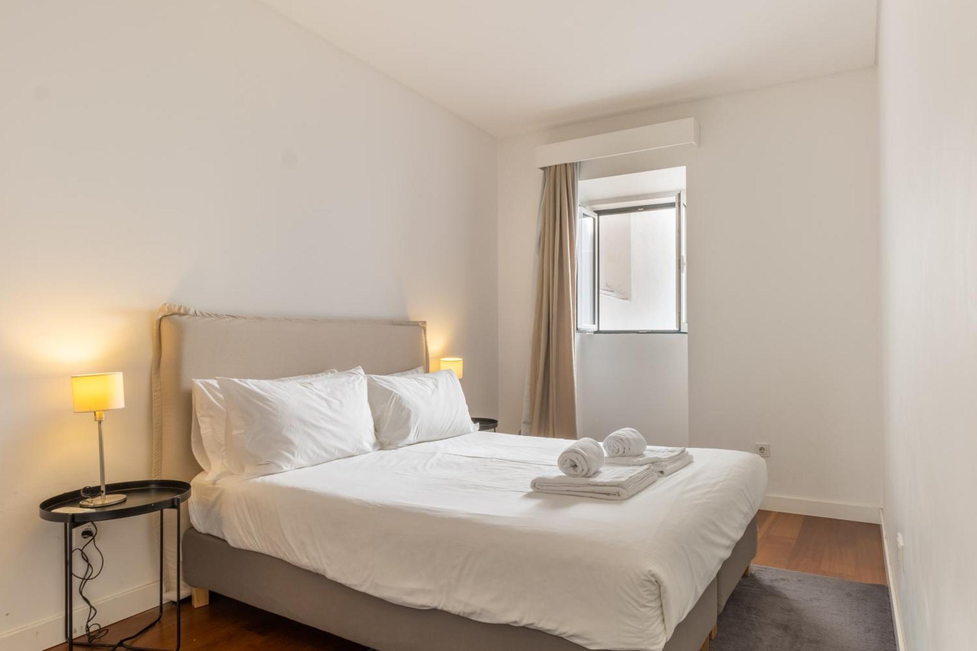 Modern 3Br, Terrace, Ac/Heating & Self Check-In Διαμέρισμα Lisboa Εξωτερικό φωτογραφία
