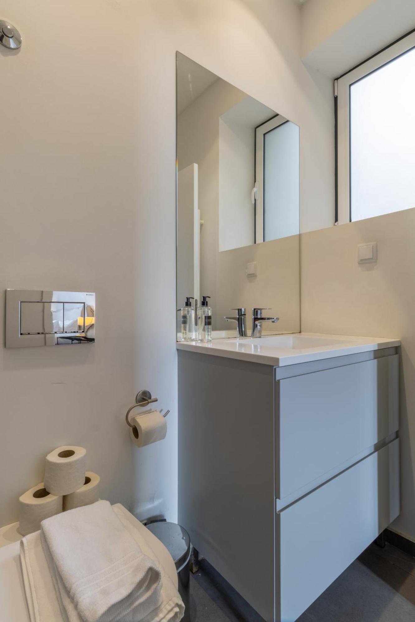 Modern 3Br, Terrace, Ac/Heating & Self Check-In Διαμέρισμα Lisboa Εξωτερικό φωτογραφία