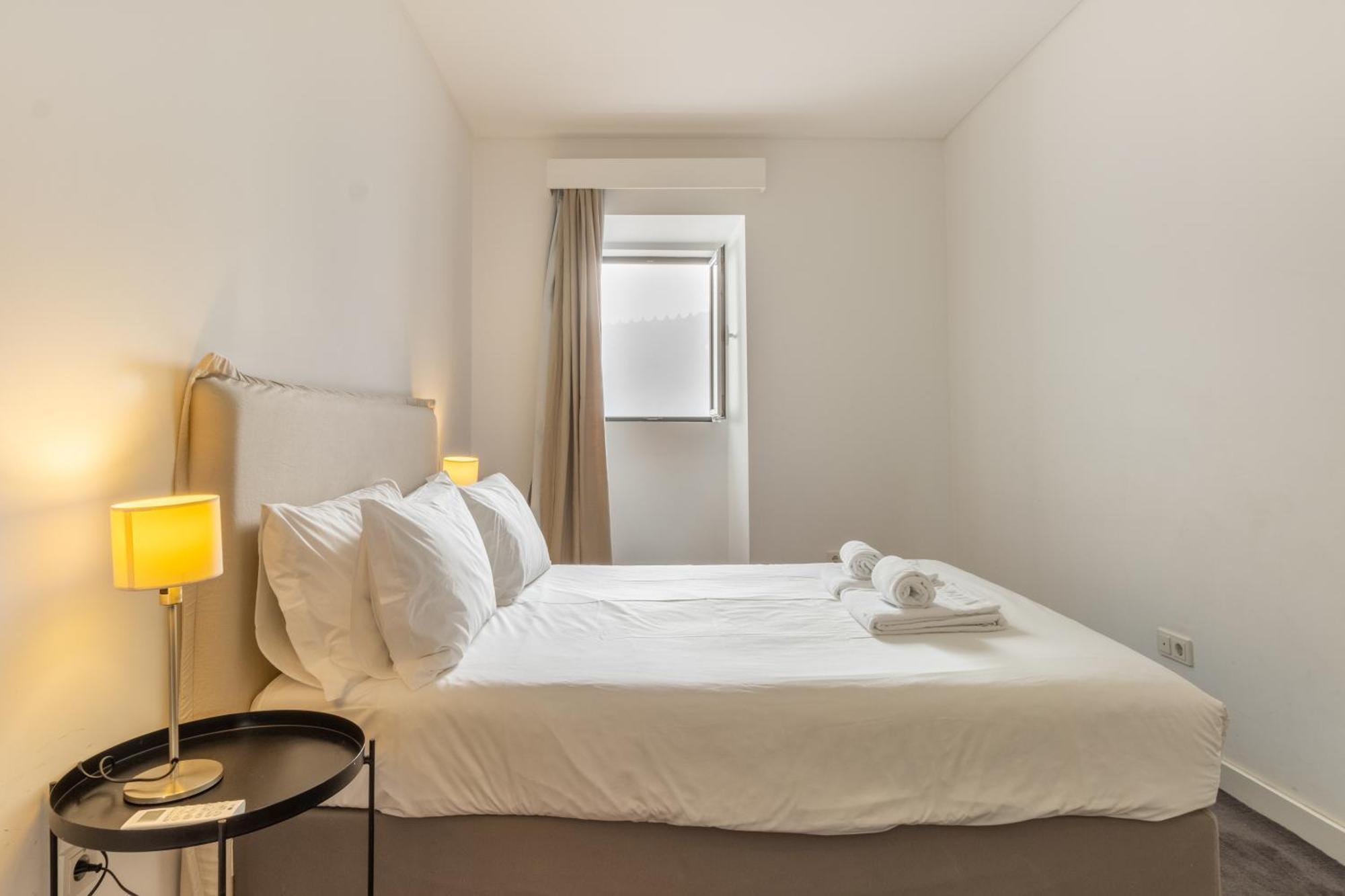 Modern 3Br, Terrace, Ac/Heating & Self Check-In Διαμέρισμα Lisboa Εξωτερικό φωτογραφία
