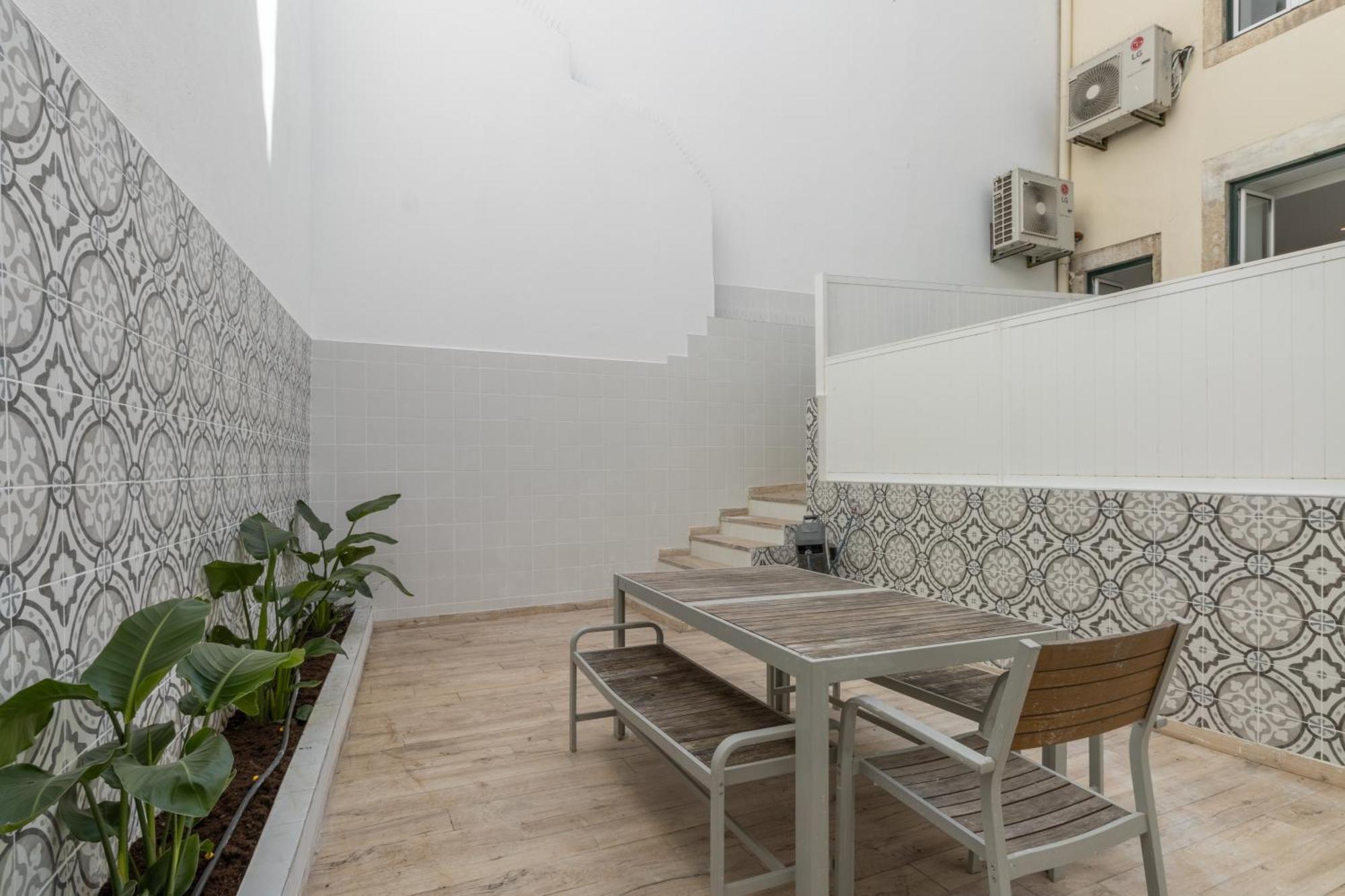 Modern 3Br, Terrace, Ac/Heating & Self Check-In Διαμέρισμα Lisboa Εξωτερικό φωτογραφία