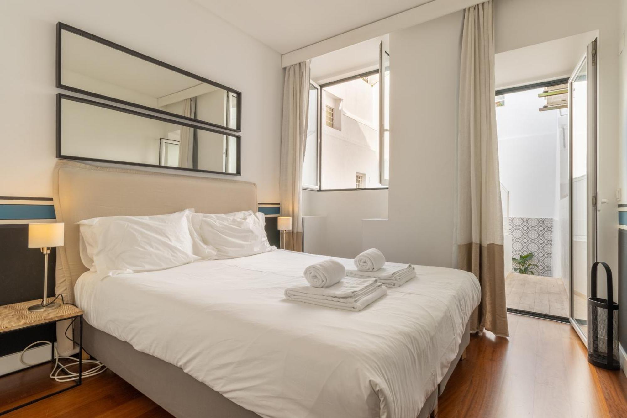 Modern 3Br, Terrace, Ac/Heating & Self Check-In Διαμέρισμα Lisboa Εξωτερικό φωτογραφία